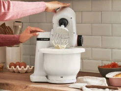 BOSCH Küchenmaschine, MUM Serie | 2, 700 W, Weiß -Kuchenwelt Verkauf 7dc9e6dcf09df6be64a7db68d647174b