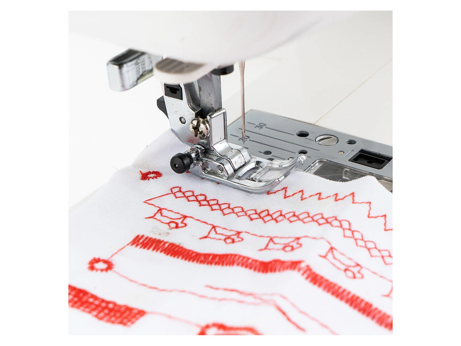 SALCO Computer-Nähmaschine 3 SALCO Computer-Nähmaschine – Bild 3