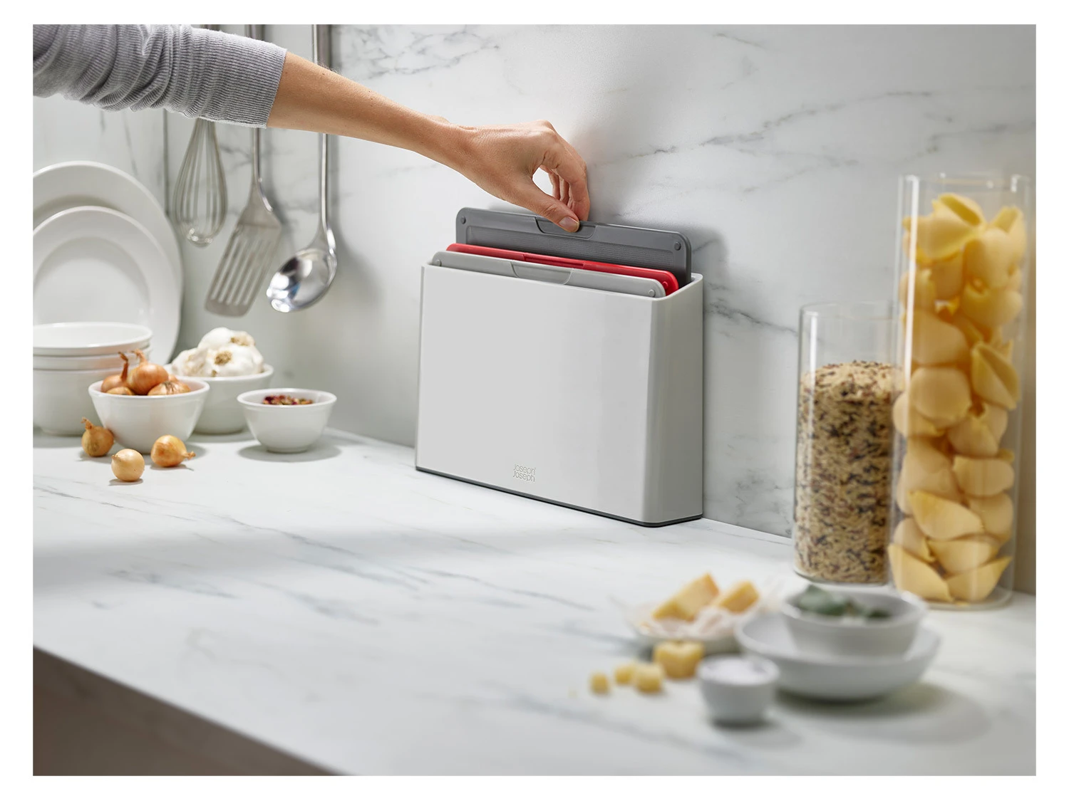 Joseph Joseph Duo Schneidebretter-Set 3-teilig - Grau 6 Joseph Joseph Duo Schneidebretter-Set 3-teilig - Grau – Bild 6